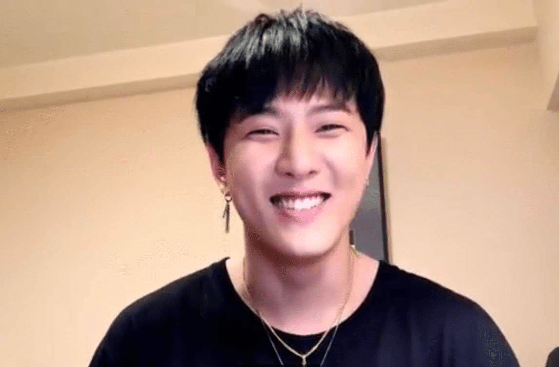 iKON - iKON DK ブレスレット　白＆黒　未使用　ドンヒョク NEW KIDS:BEGIN (ドンヒョク Ver) ［PLAYBUTTON］＜初回生産限定