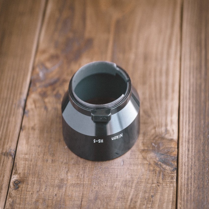 実は相当紛らわしい⁈ Nikonのレンズフードの種類｜Polak