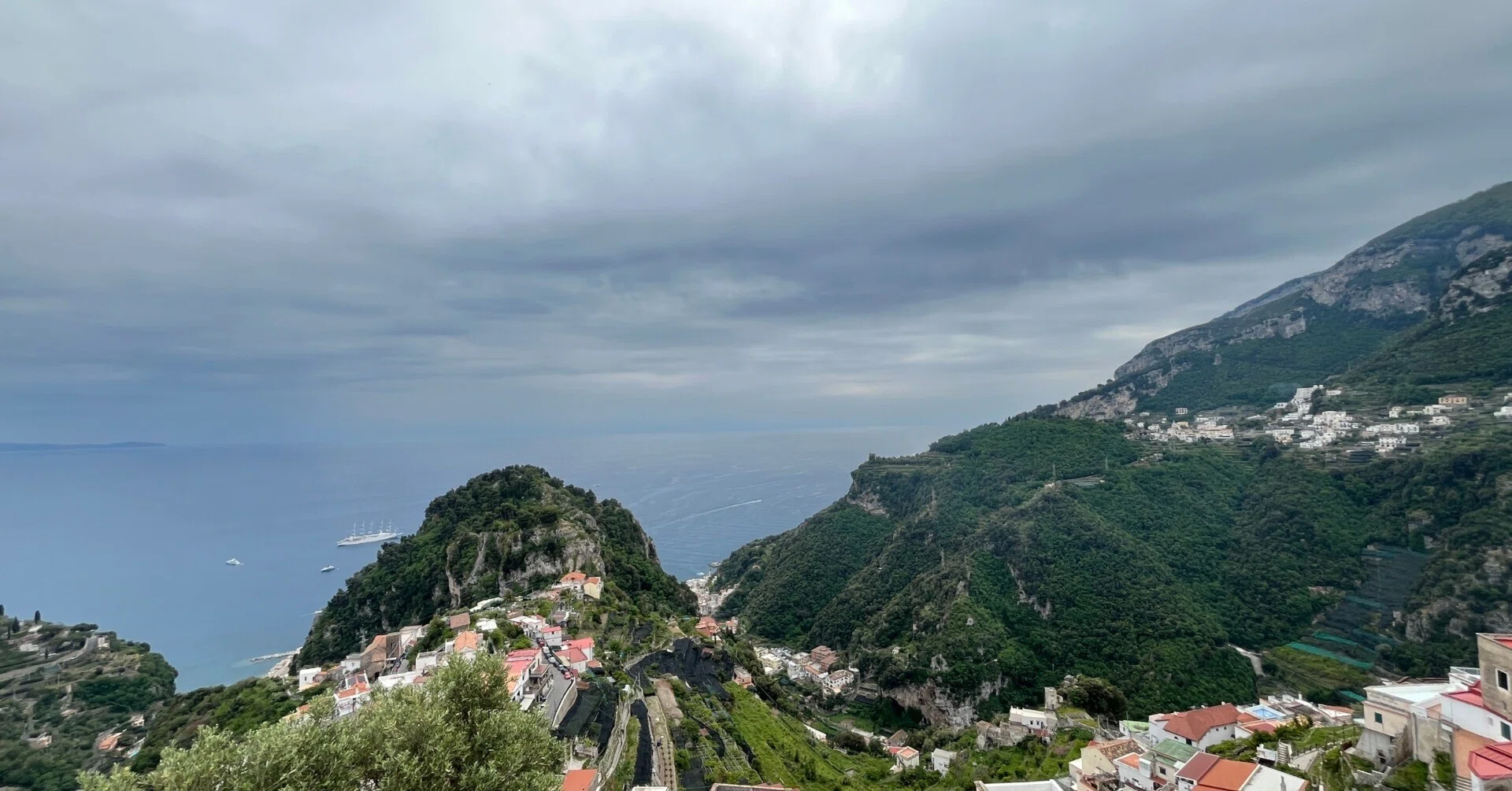 マリオと旅するイタリア［4日目-2］船酔い復活！そしてアマルフィの