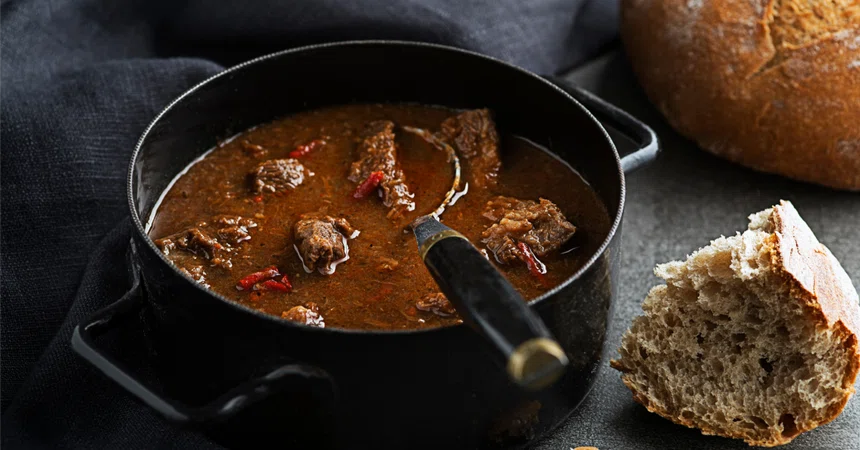 [Recipe] Japanese-Style Beef Stew with Domestic Beef｜WELLABIT