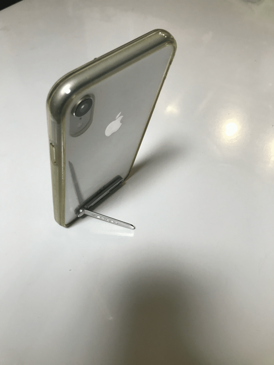 縦置きも横置きも出来るスマホスタンドの決定版を見つけた Spigen キックスタンド グライフ モノで暮らしをgood Lifeに Note 縦置きも横置きも出来るスマホスタンドの決定版を見つけた Spigen キックスタンド グライフ モノで暮らしをgood Lifeに Note