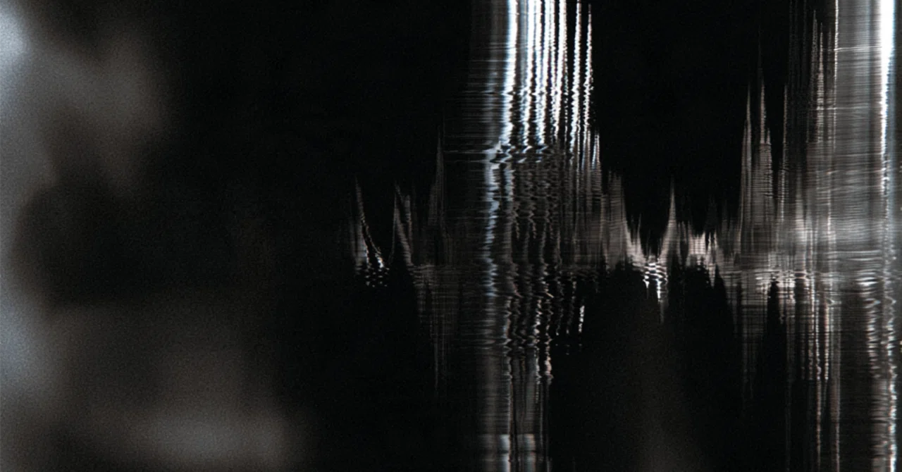 Decoding the Collaboration with AI through Word Vectors and Sound ...