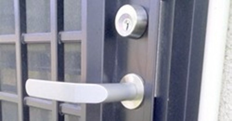 引っ越しで入居するお家の鍵交換やドアノブ交換は鍵屋キー助へ 鍵屋キー助 鍵交換 鍵開け 鍵取り付け 鍵修理 作成 ドアノブ ドアクローザー交換 電気錠の設置 Note