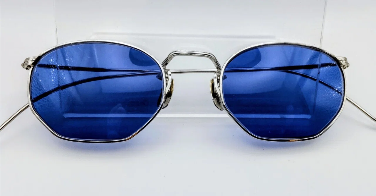 AMERICAN OPTICAL “FUL-VUE” 1/10 12KGF with 12KWG Solid Gold Nose
