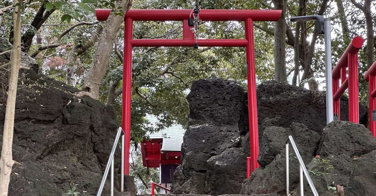 5024 稲荷神社 静岡県駿東郡長泉町下土狩（割狐塚稲荷神社）｜日本中