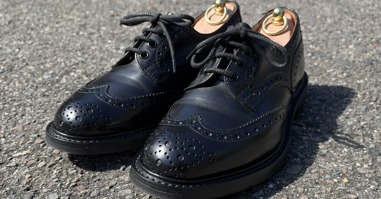 Tricker's BOURTON 8/26.5cm フルブローグ 黒 箱付 革靴コレクション：Tricker's Bourton｜ぽちいぬ