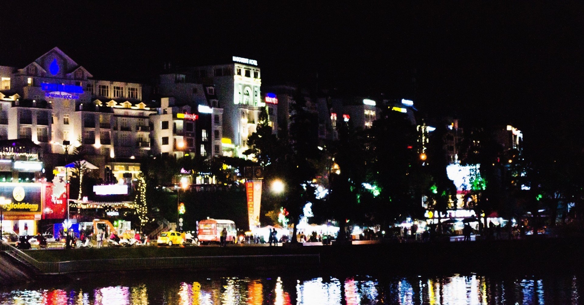 雨上がり 東京夜散歩おすすめスポット Rainy But I M Fine Note