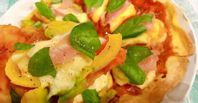 自粛中 家庭菜園で育てたバジルでピザ Pictoria Note