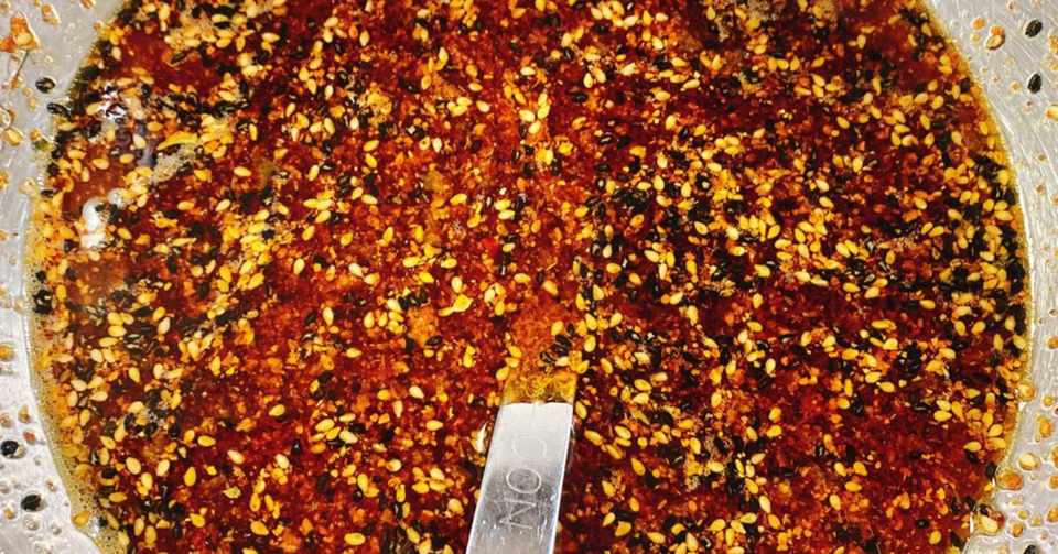 30 激辛好きが昂じて辣油作りへ Chiyo Mizukawa Note