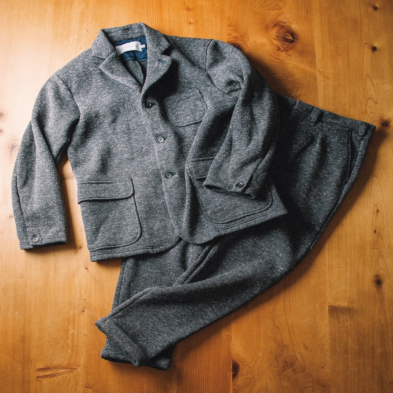 CURLY&Co.】心地いいセットアップの秘密は高い縫製技術にあり 