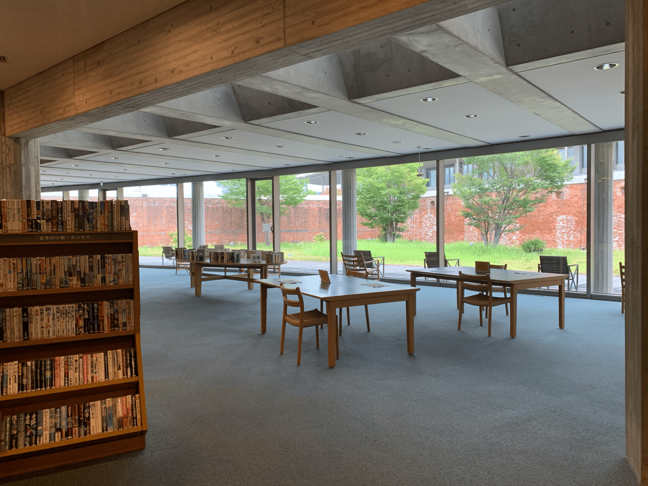 洲本市立洲本図書館の自習室