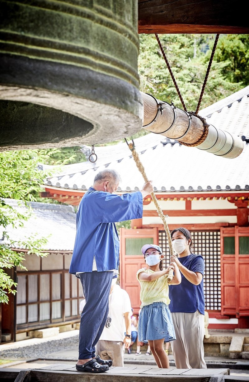 年中行事 鐘の音に願う平和 長崎 原爆の日 東大寺などで児童ら 奈良新聞社 公式 Note 年中行事 鐘の音に願う平和 長崎 原爆の日 東大寺などで児童ら 奈良新聞社 公式 Note