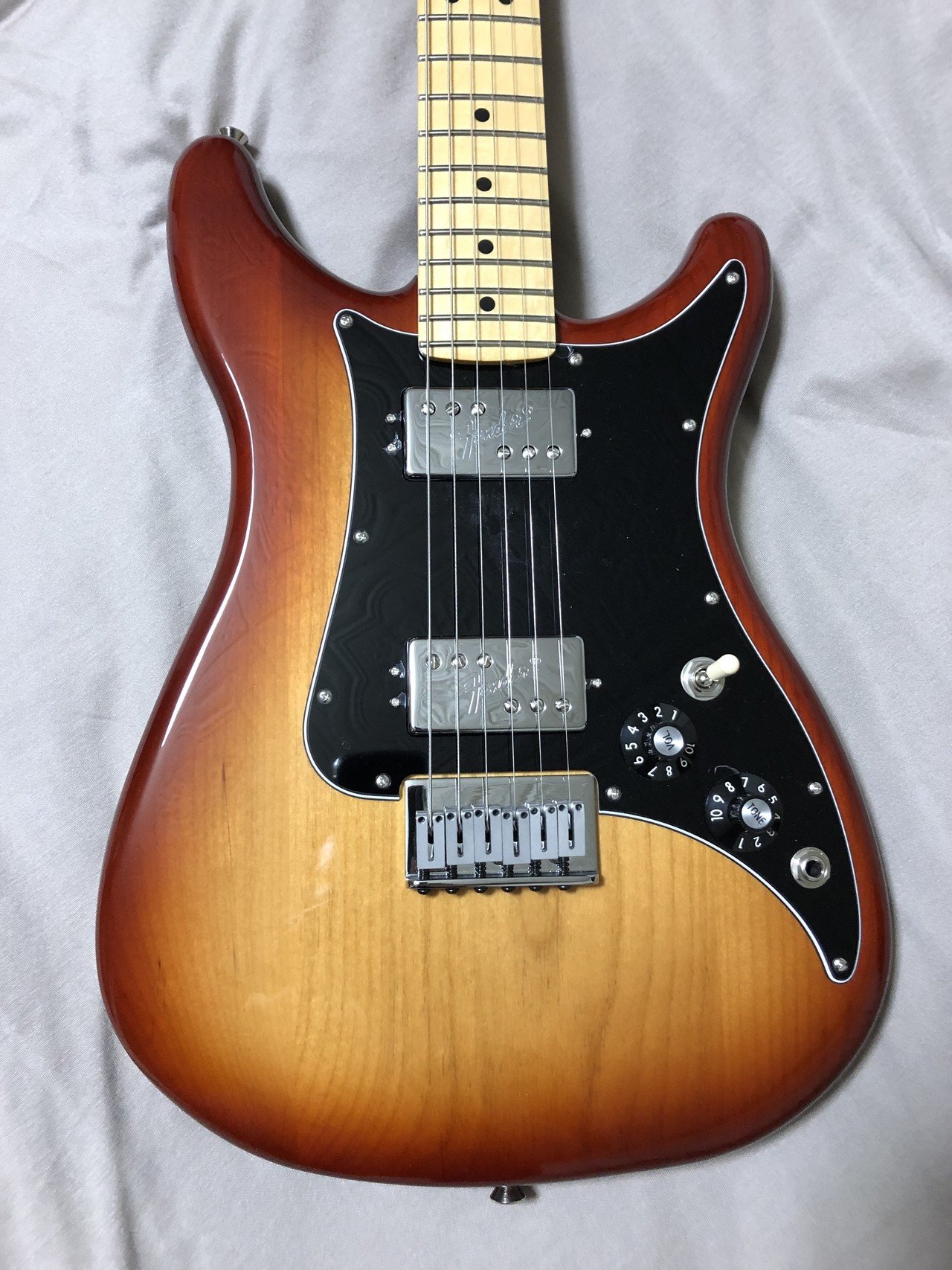 Fender 2020 Player LEAD3のピックアップ＆ピックガード交換｜田村六蔵