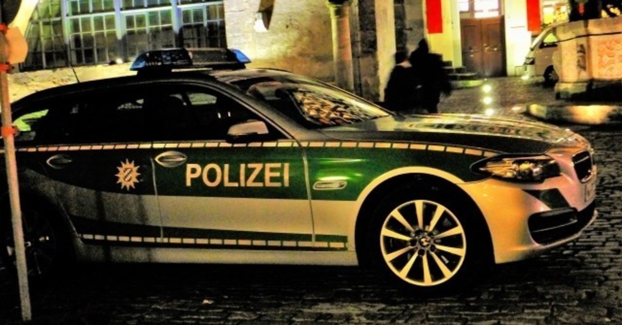 なぜドイツのパトカーの車体は銀色なのか 大学生のりん Note なぜドイツのパトカーの車体は銀色なのか 大学生のりん Note