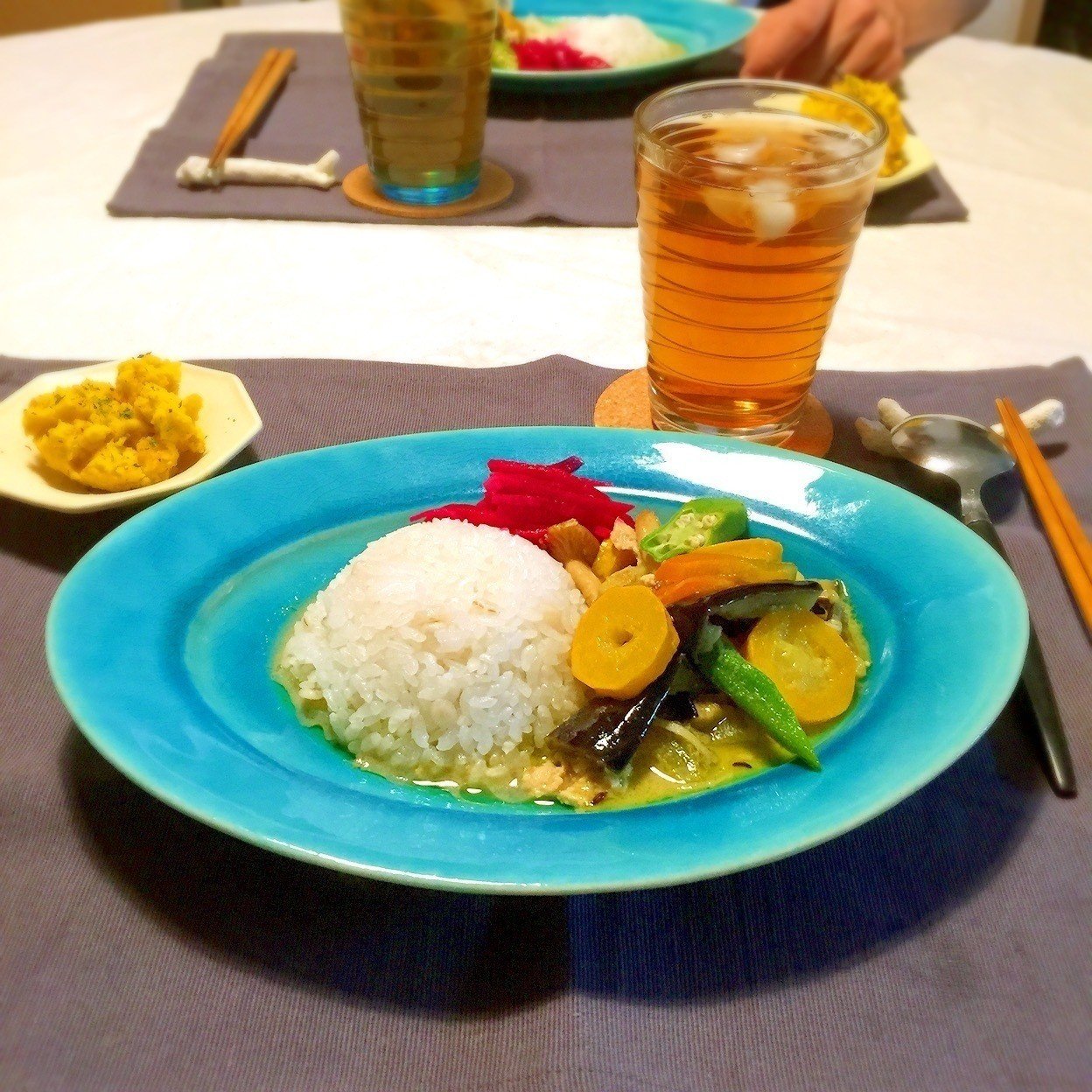 いつかの夕飯 グリーンカレー かぼちゃサラダ 土日料理の手抜き感 ハンパなし グリーンカレー ペーストは業務スーパーの無添加のやつがお気に入り ただ使い切るのに何年もかかりそうな量 夏野菜は夏のう ニーナ Note