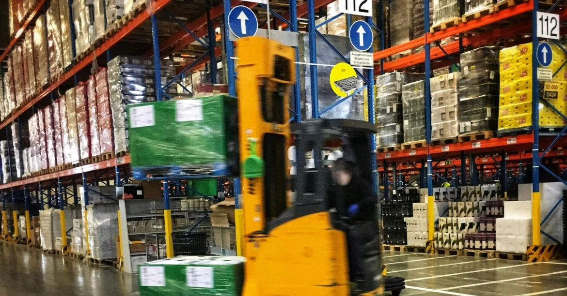 [Logistics Warehouses/Distribution Centers] Examples of Measures ...
