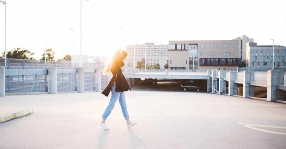 コラム ツインレイ ツインソウル で言われている ガイド や ハイヤーセルフ について どんな役目をしてくれている 自分のガイドはどんな風に導いてくれているのか Veda Note