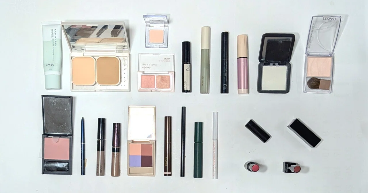 #64/Calm and lift. Shadow makeup refined with green｜千崎 ひじり