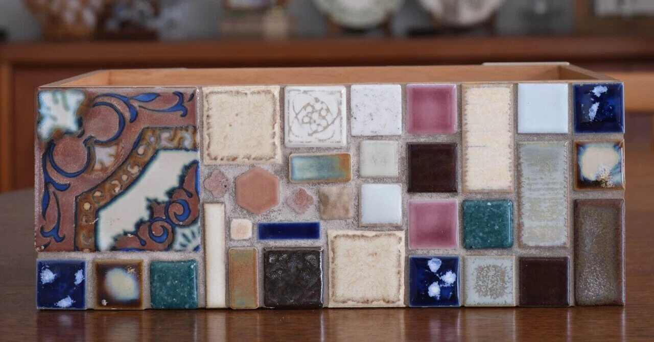 [Interior] Tile Work: Making an Autumn/Winter Tissue Box｜akemi │ 季節と心 ...