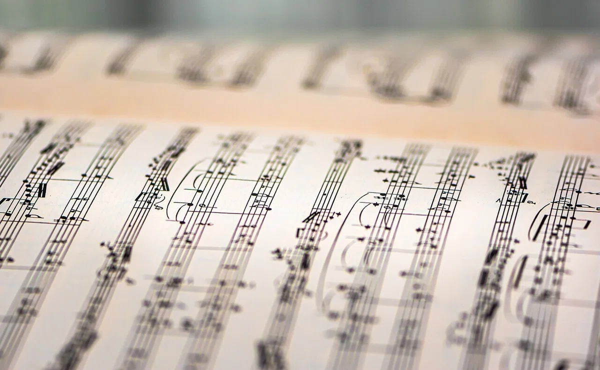 [Basic Knowledge] The C and C with a vertical line in time signatures ...