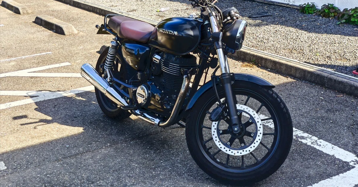 My First Time Riding a Motorcycle on Public Roads｜白萌エド(さもい えど)