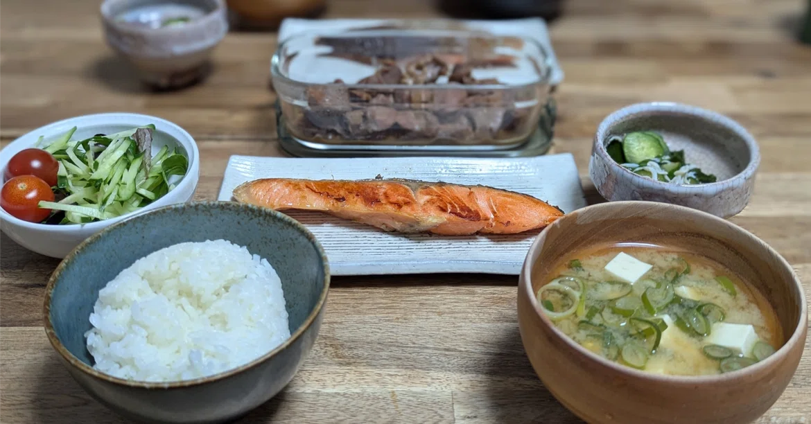 Msov Sup A bowl of miso soup in the morning changes the world.|節約ベジータ