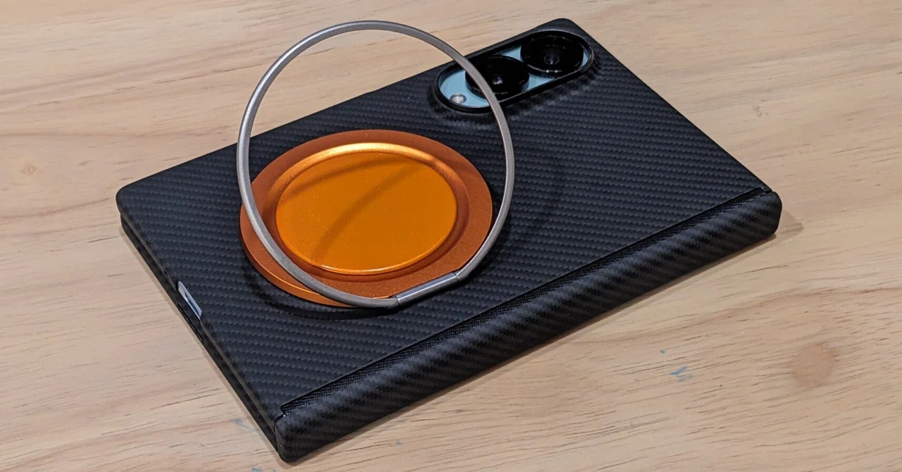 The PopSockets Low-Pro is currently the best phone ring for the Galaxy ...