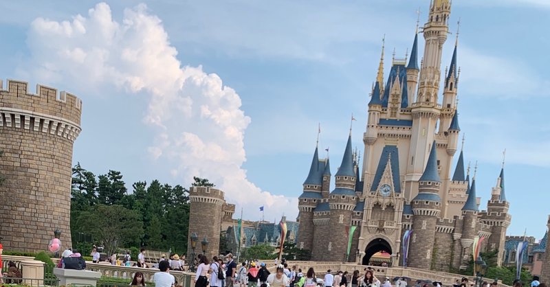 ディズニーランドの過ごし方 コロナ夏 ディズニーリゾートの黒字化タイミングの考察 会計思考 会計デザインラボ Note