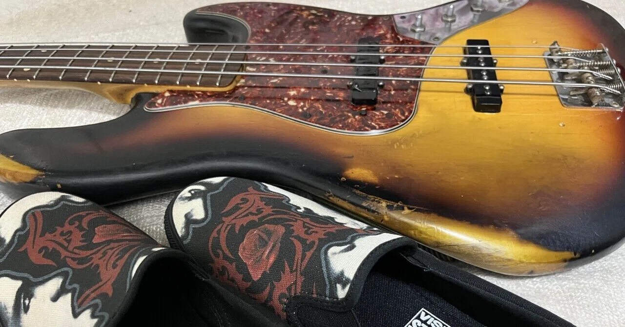 Left-hand stretches for electric bass (Chromatic scale extra edition) 🎸 ...