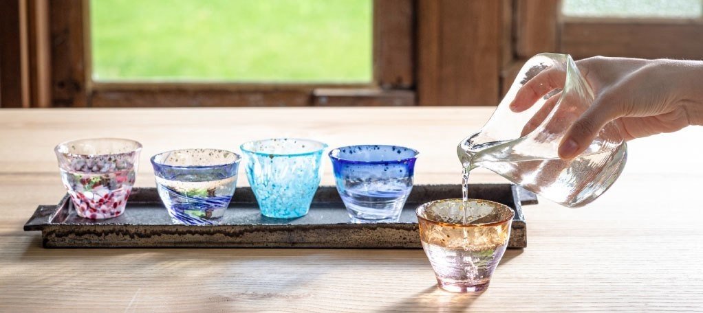 青森伝統工芸品 津軽びいどろ置物 青森県伝統工芸品 津軽びいどろ 子ふくろう アンバー | アスパム物産