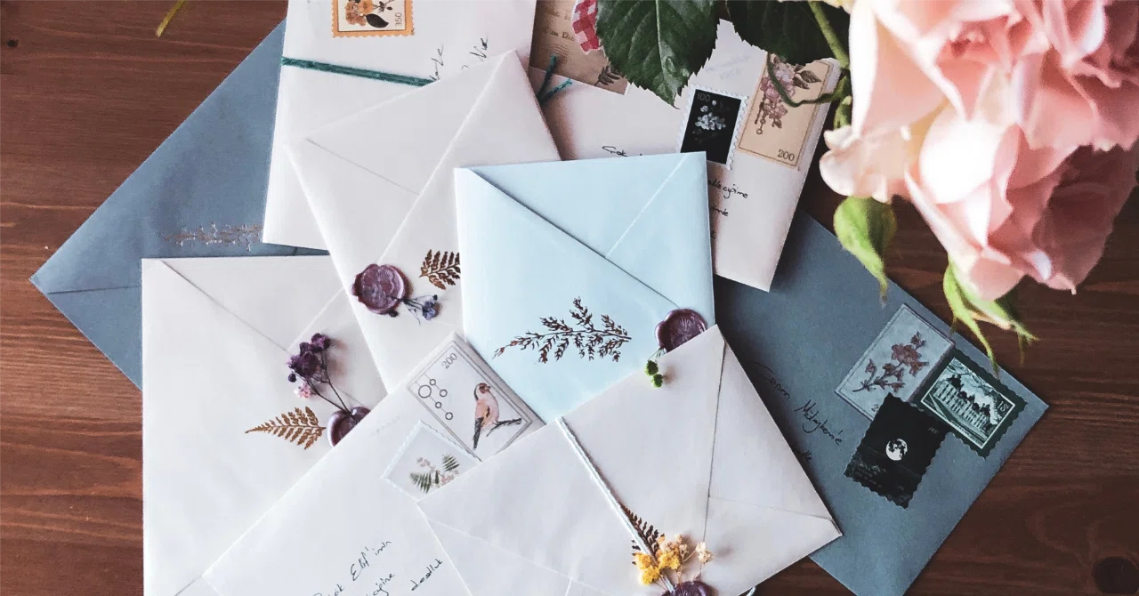 Writing Letters Even Without a Reply: 20 Fan Letters and the Meaning of ...