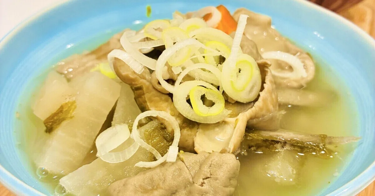 About 188 yen per serving. 'Salt-simmered pork offal'｜tommy