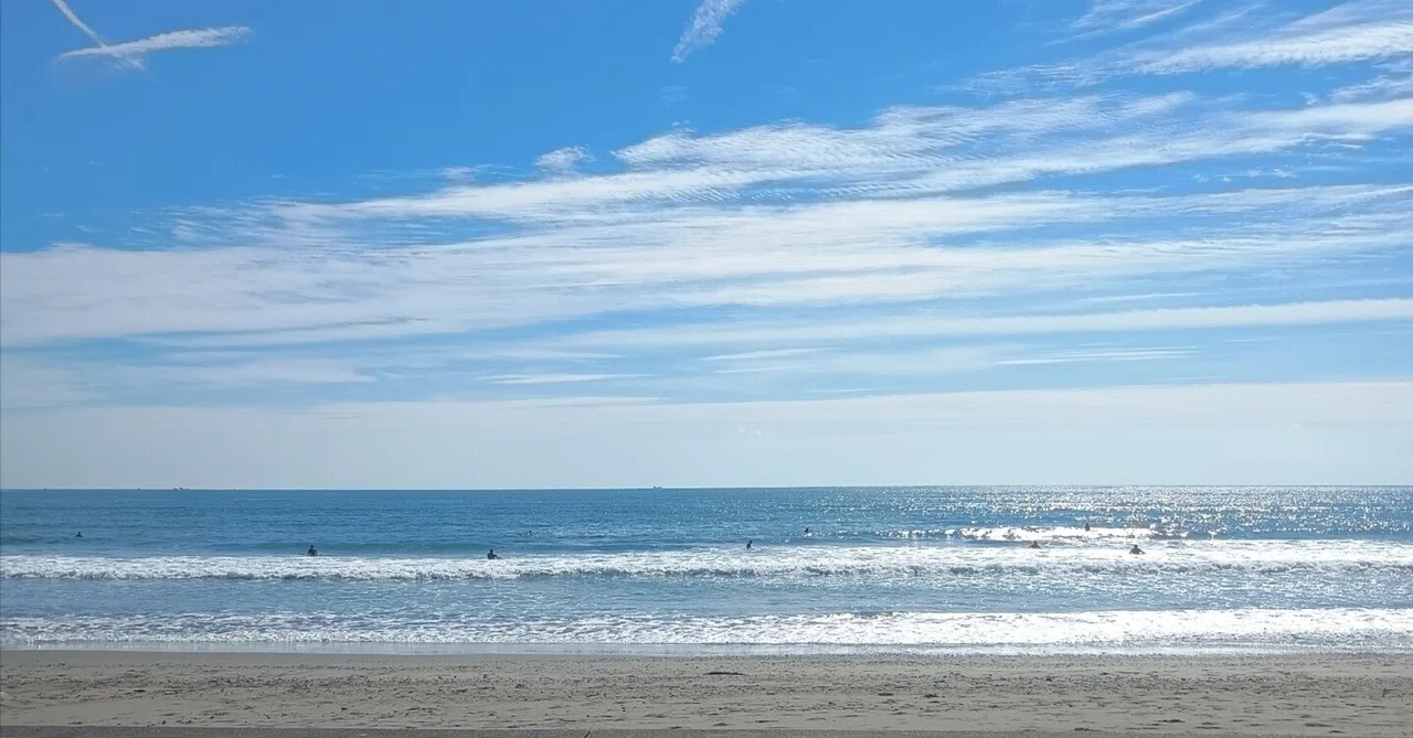 Returning to surfing after 10 years! Aiming to level up in my 40s!｜tana