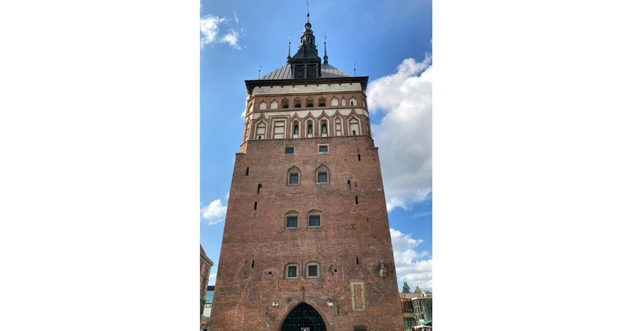 Gdansk Prison Tower Sightseeing | The History of Medieval Defenses and ...