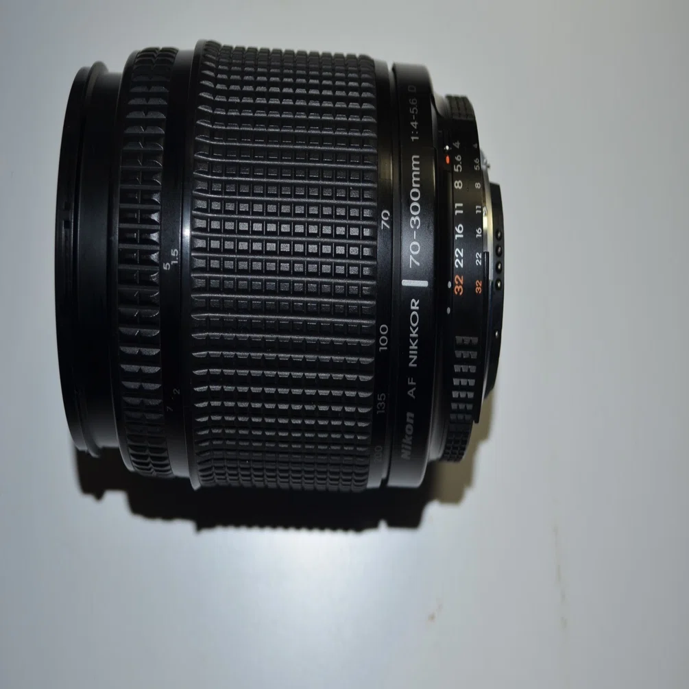 ニコンの激安中古レンズを復活させる（その1）Ai AF Zoom Nikkor 70 