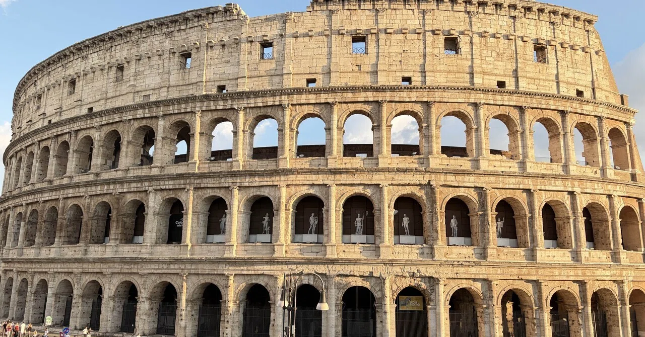 [Europe Travelogue #6] Italy (Rome Part 3 / Colosseum & Mouth of Truth ...
