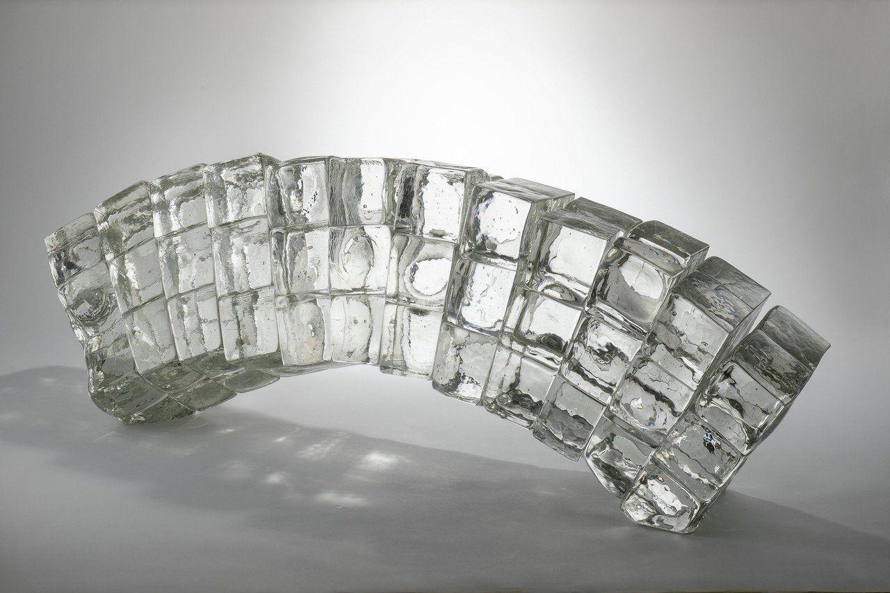 1）トニー・クラッグの視点-人間と物質の狭間｜artoday - chiaki