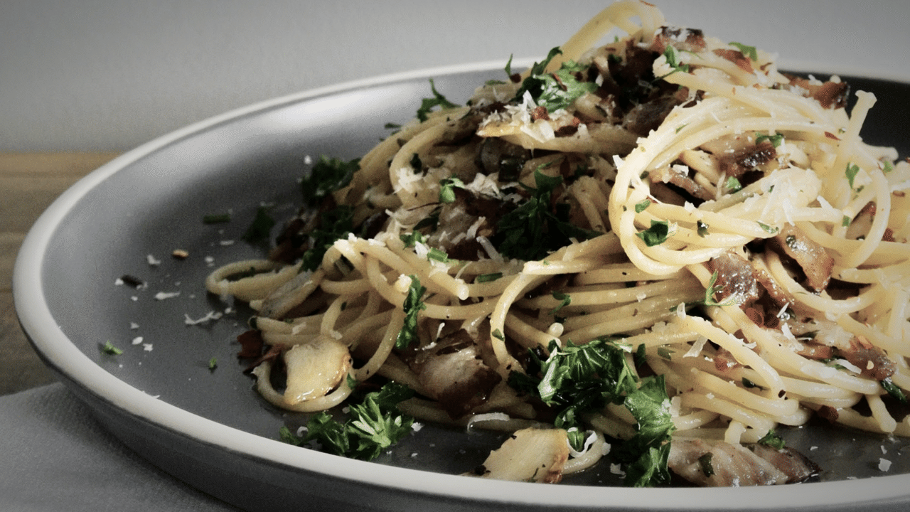 Recipe 最高のオイル系パスタは コンビニのアレで作る 元料理長のレシピ帳 Note
