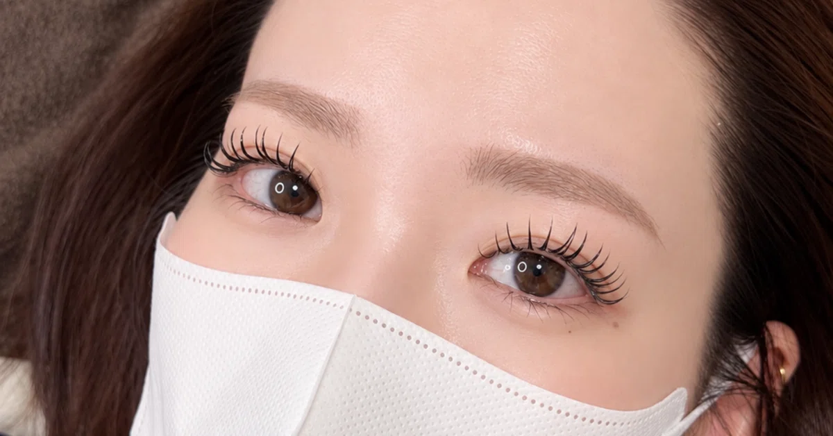 Looking for LED Eyelash Extensions in Osaka/Umeda | and petite in ...