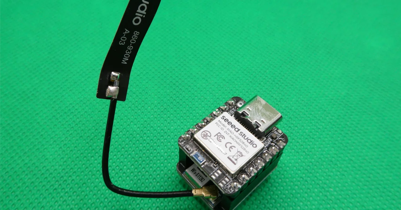 Playing with Meshtastic Messaging - 2.5: Trying out the nRF52840 & Wio ...