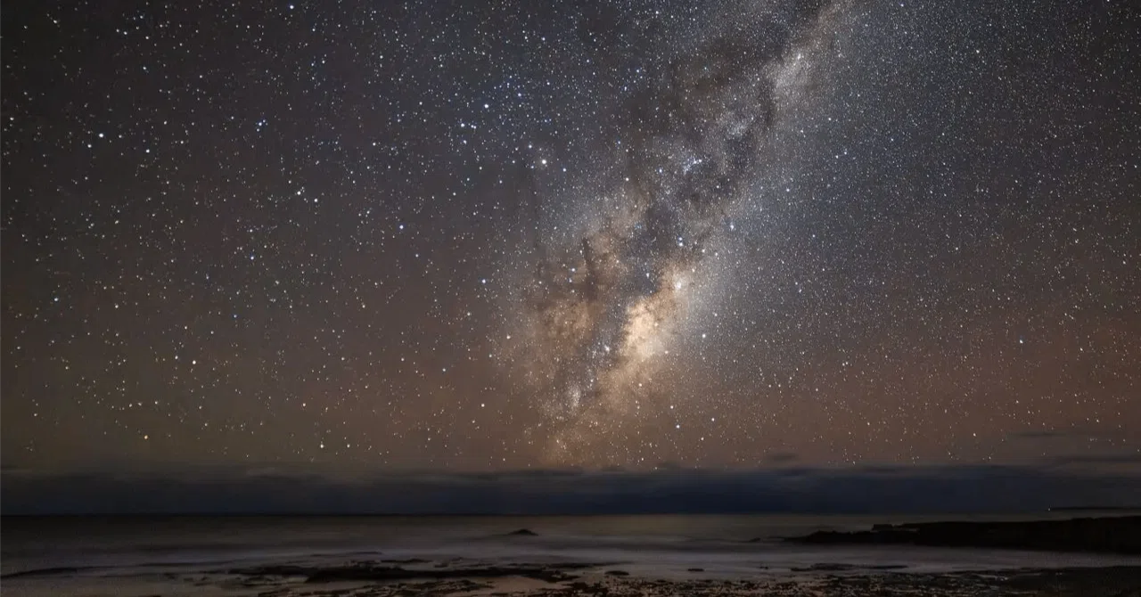 Photographing the Milky Way with the OM SYSTEM OM-5 | How to utilize ...