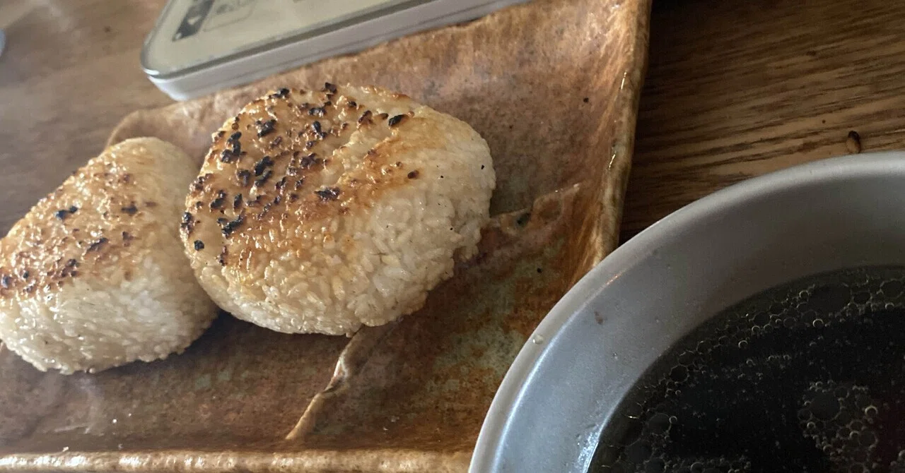 Secret Base in a 4.5-Tatami Apartment: 'The leftover duck hot pot soup ...