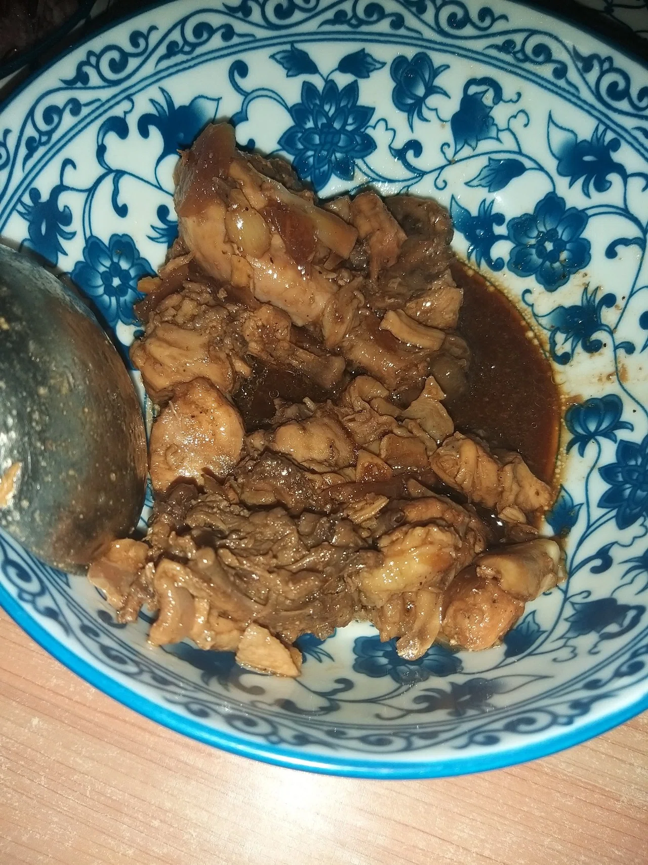 フィリピングルメ アドボ 楽天レシピid これは鶏肉のアドボ 豚肉のアドボもある 玉ねぎと酢と醤油の味なので個人的には鶏肉の アドボの方が美味しいと思う Wezcc0 Note
