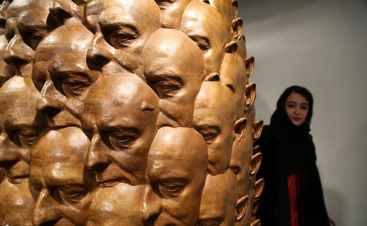 2）トニー・クラッグの視点-凍った動きの瞬間を体現｜artoday - chiaki