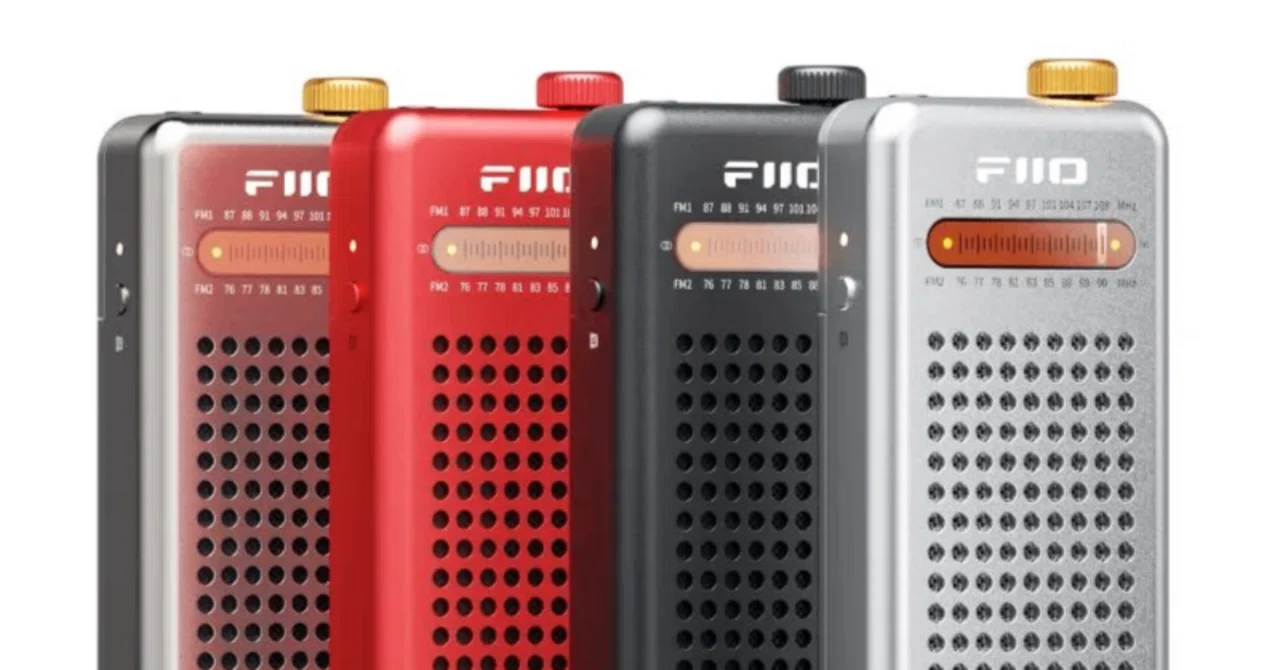 The live feel of turning the dial. A comfortable, analog time spent ...