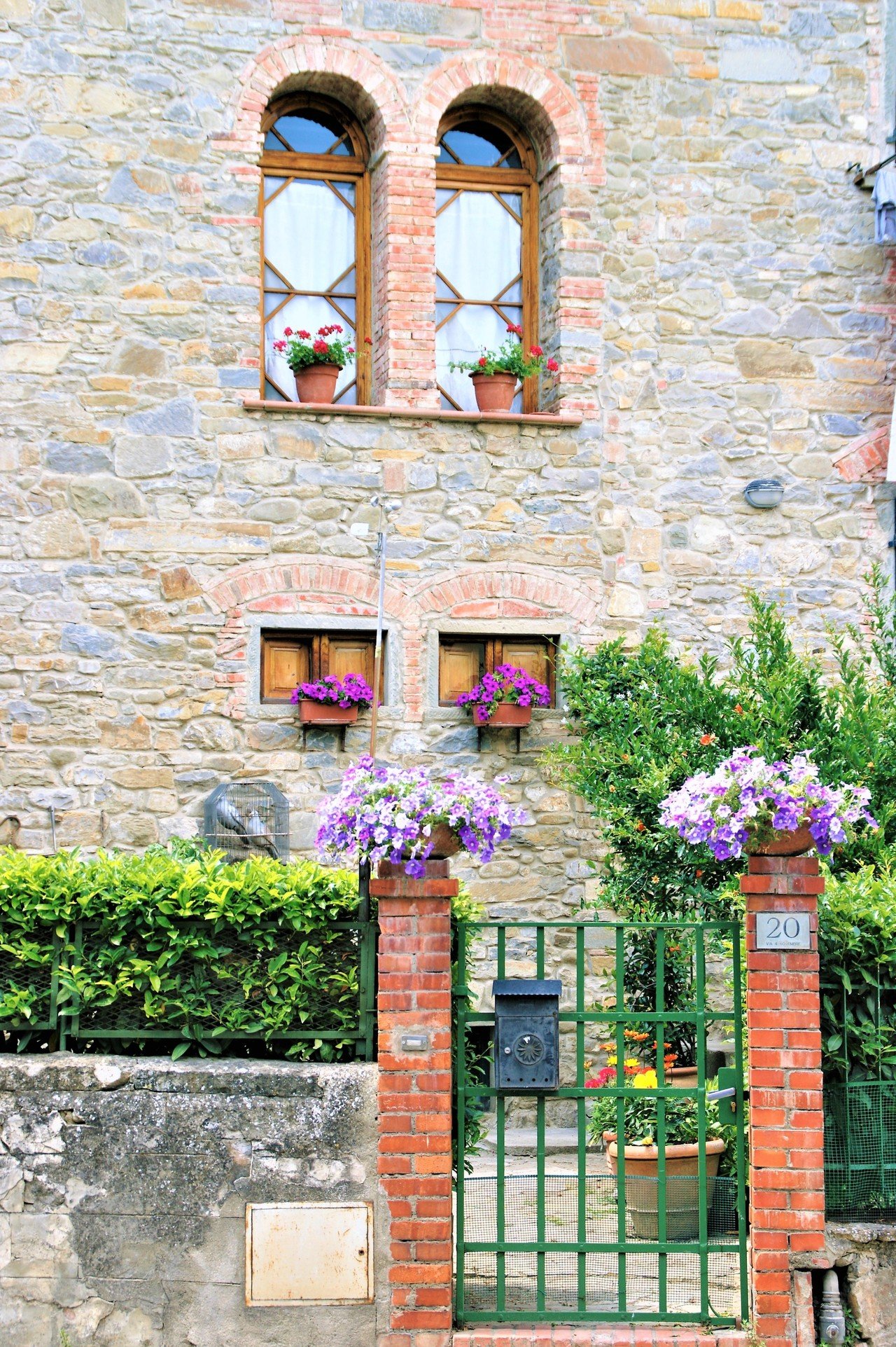 キャンティの街並＆ワイン畑｜食の工房オフィスアルベロ【イタリア料理