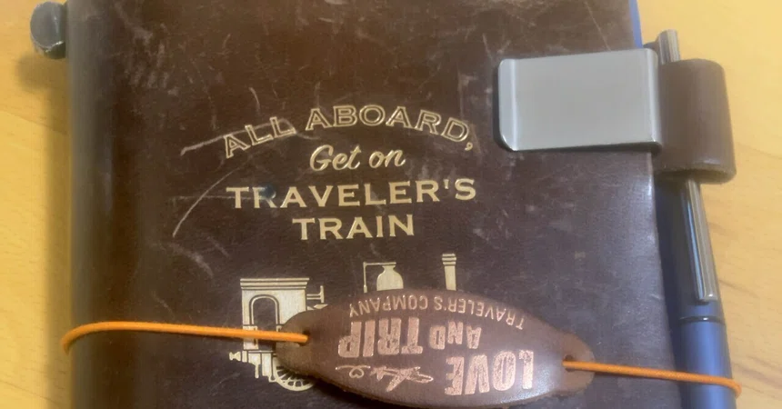 [Note/Paid Version] How to use two Traveler's Notebook regular size ...