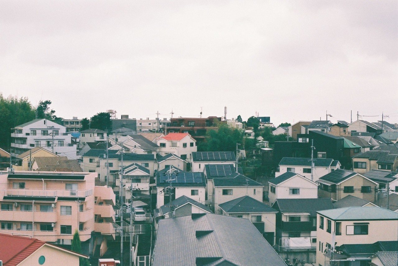 露出計が動かないNIKON FM10とNIKKOR 1:1.4レンズ、 FUJICOLOR