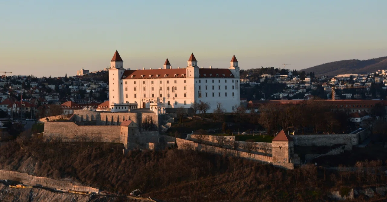 Travels and Castles: Bratislava Castle and the Evolution of the Slovak ...