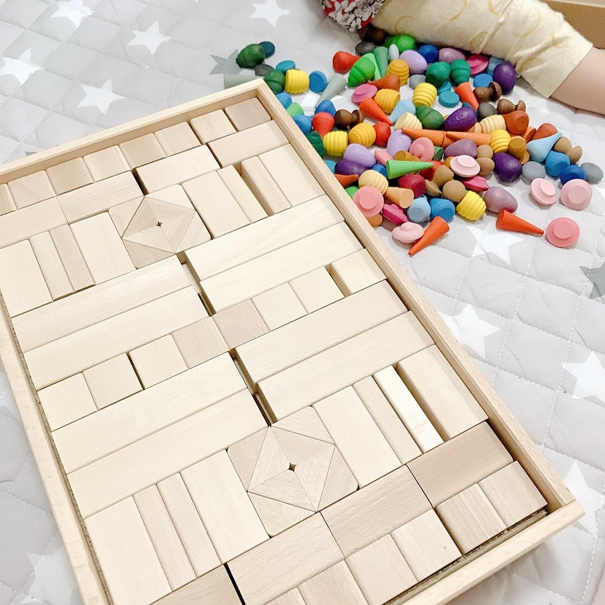 値下げ！フレーベル積み木　大(2ピースだけかけている) フレーベル積み木大(2ピースだけかけている)